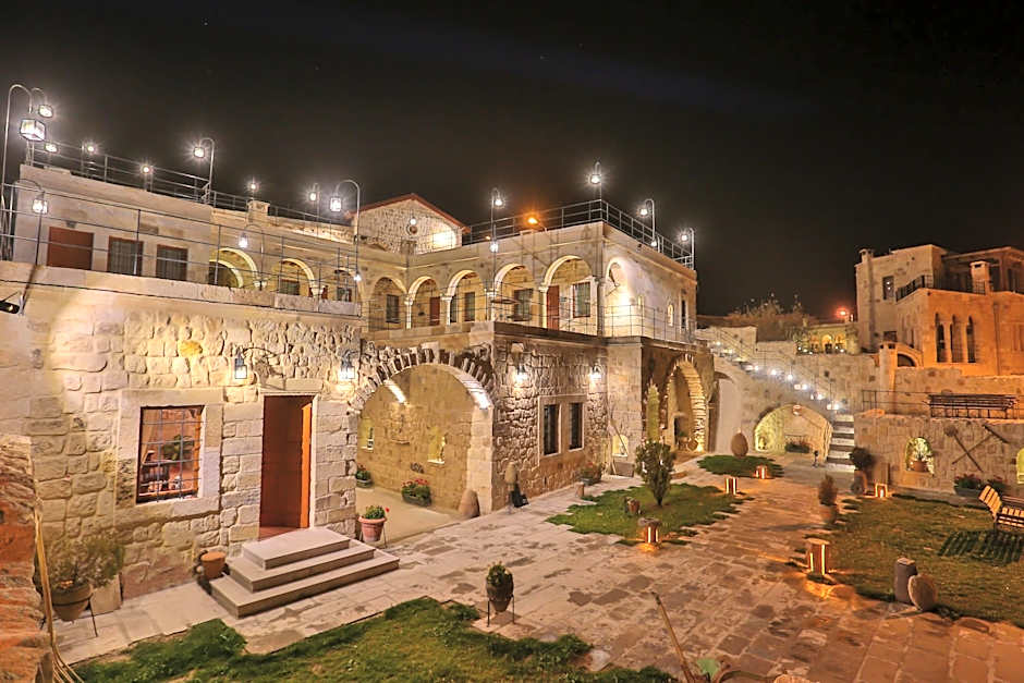 Acropolis Cave Suites