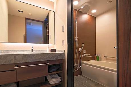 Triple Room - North Wing