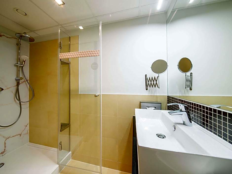 Mercure Airport Warszawa Hotel