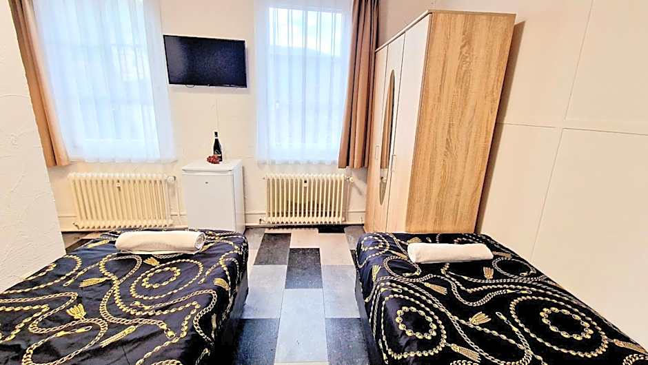 Zur Schönen Lau- Monteurzimmer