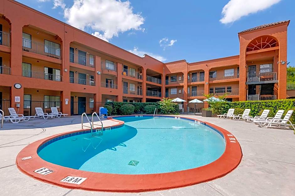 Quality Inn & Suites Jacksonville-Baymeadows