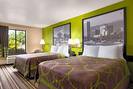 Queen Room with Two Queen Beds - Mobility Access/Non-Smoking