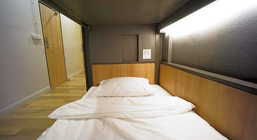 BRB Hostel Bangkok Silom