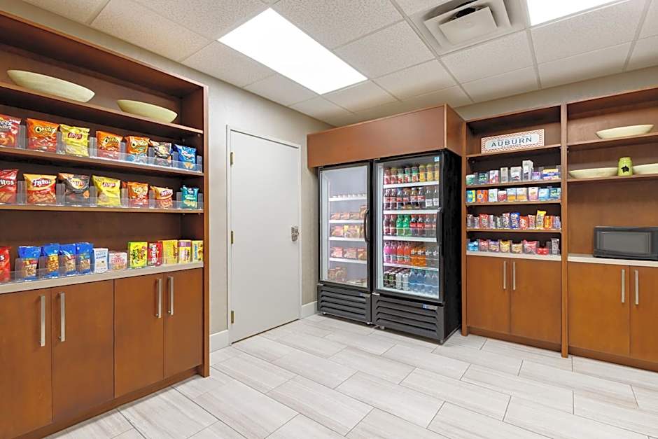 Holiday Inn Express Hotel & Suites Auburn - University Area By IHG