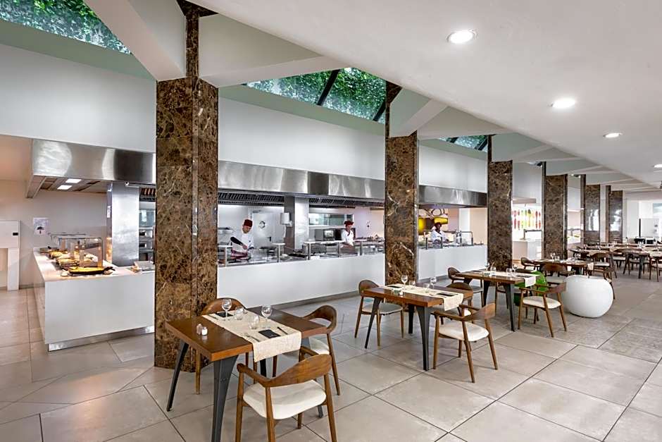 Alexandre Hotel Gala