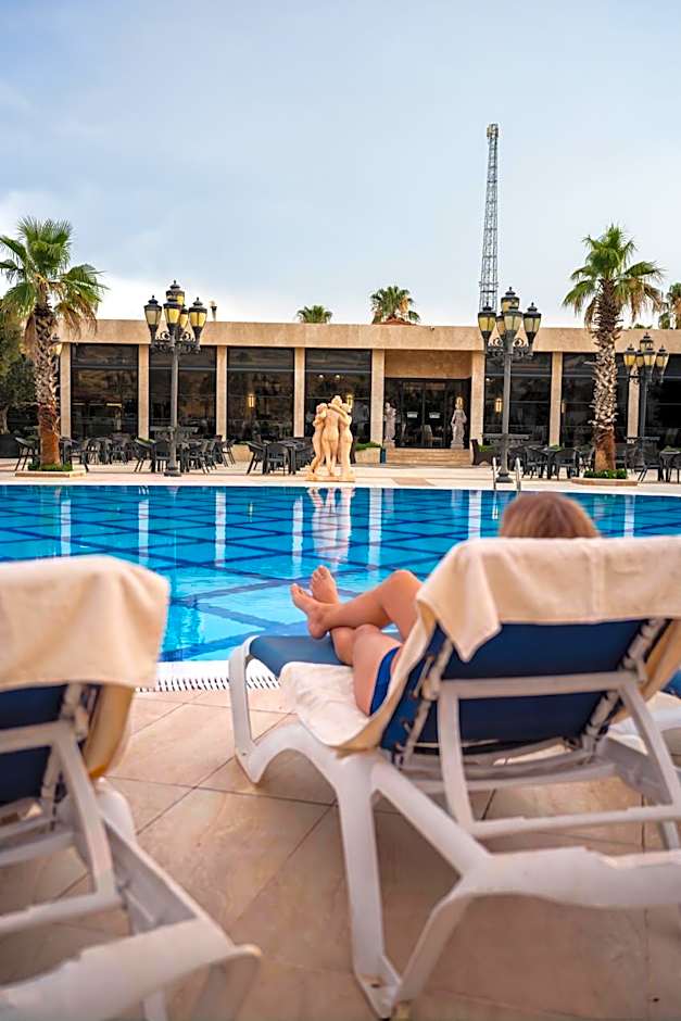 Tripolis Hotel