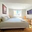 Cozy Rooms in Bright Walkout Suite - Newly Renovated in 2026