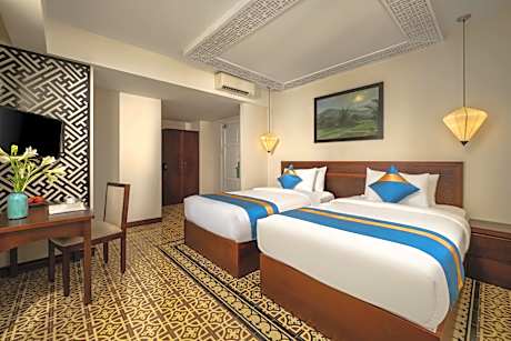 Junior Suite River View Room Twin