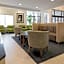 Holiday Inn Express & Suites Lexington NW-The Vineyard by IHG
