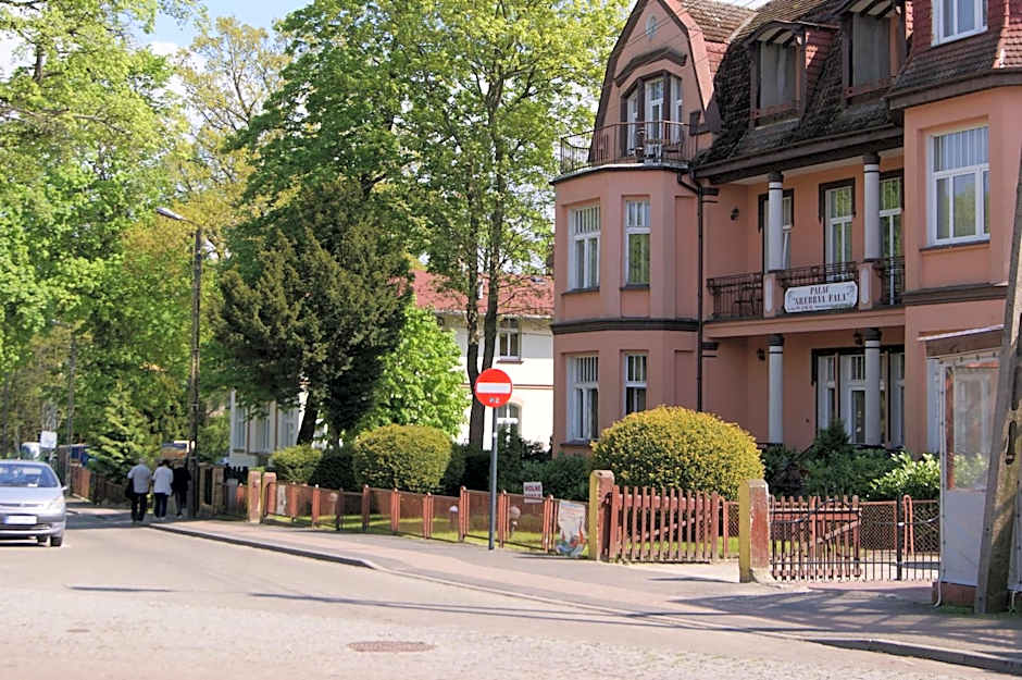 Pałacyk Srebrna Fala