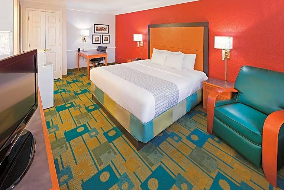 Baymont by Wyndham Lubbock - Downtown Civic Center