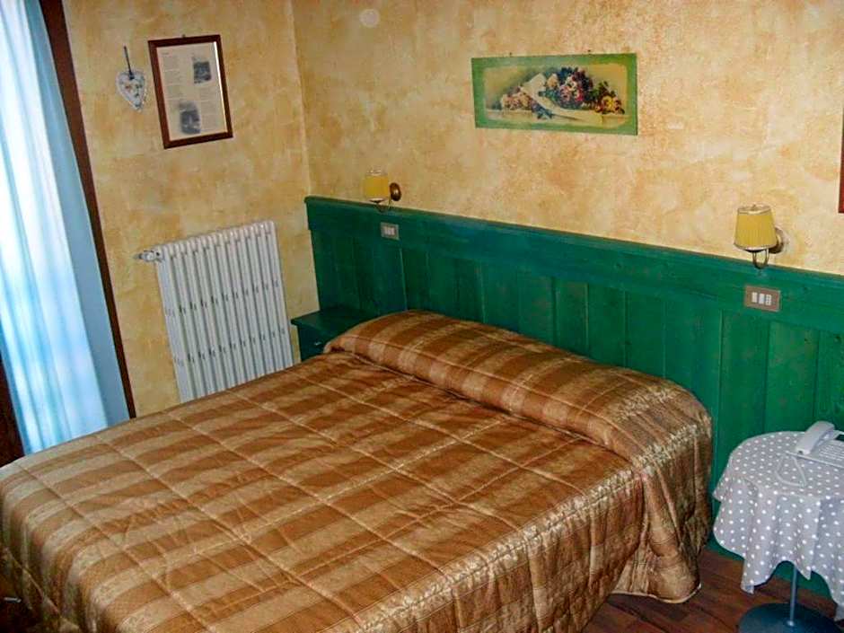 Hotel Bristol