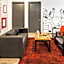 Super Townhouse Galleria Market Near Golf Course Road
