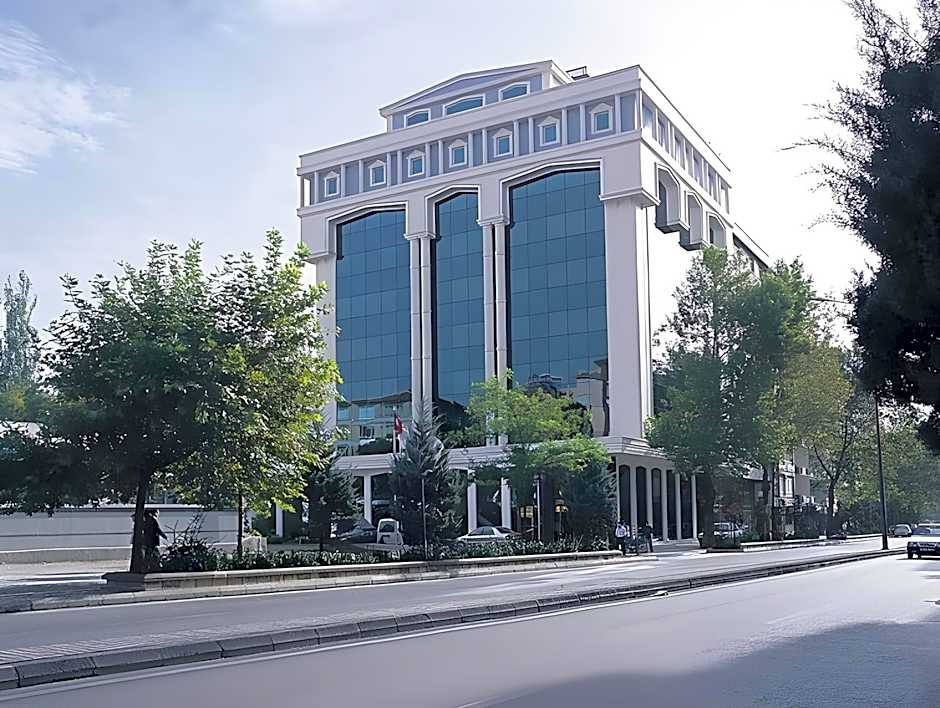 Akar International Hotel