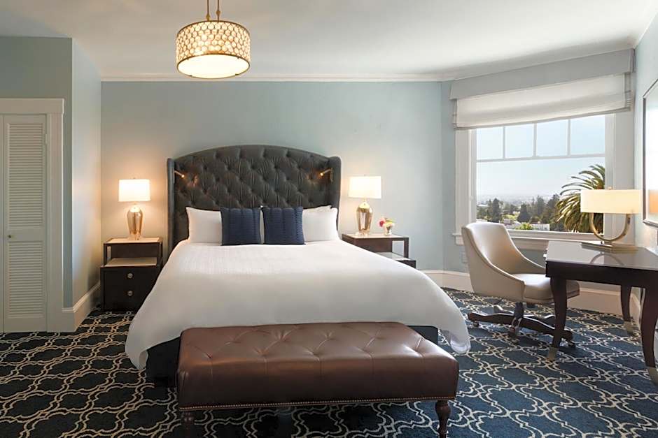 Claremont Resort & Club