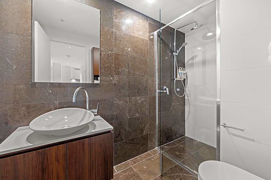 Brisbane Skytower by CLLIX