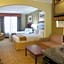 Holiday Inn Express Hotel & Suites Winnie By IHG