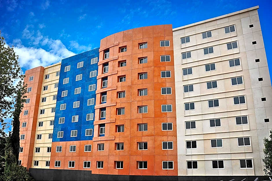 Courtyard by Marriott Toluca Tollocan