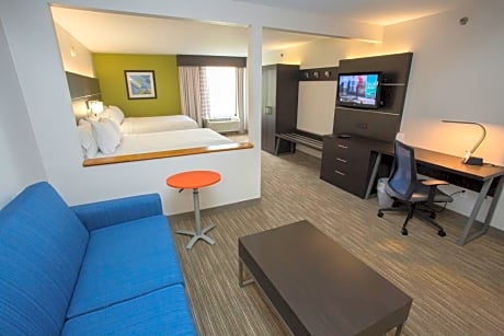 Suite with Two Beds - Non-Smoking