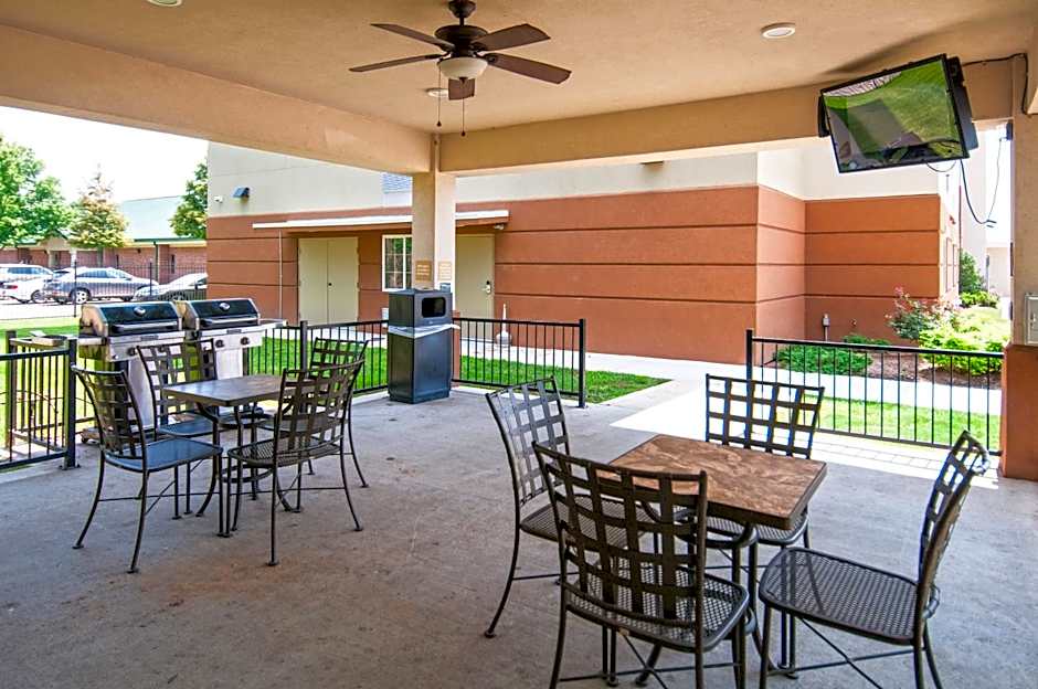 Candlewood Suites Baton Rouge - College Drive By IHG