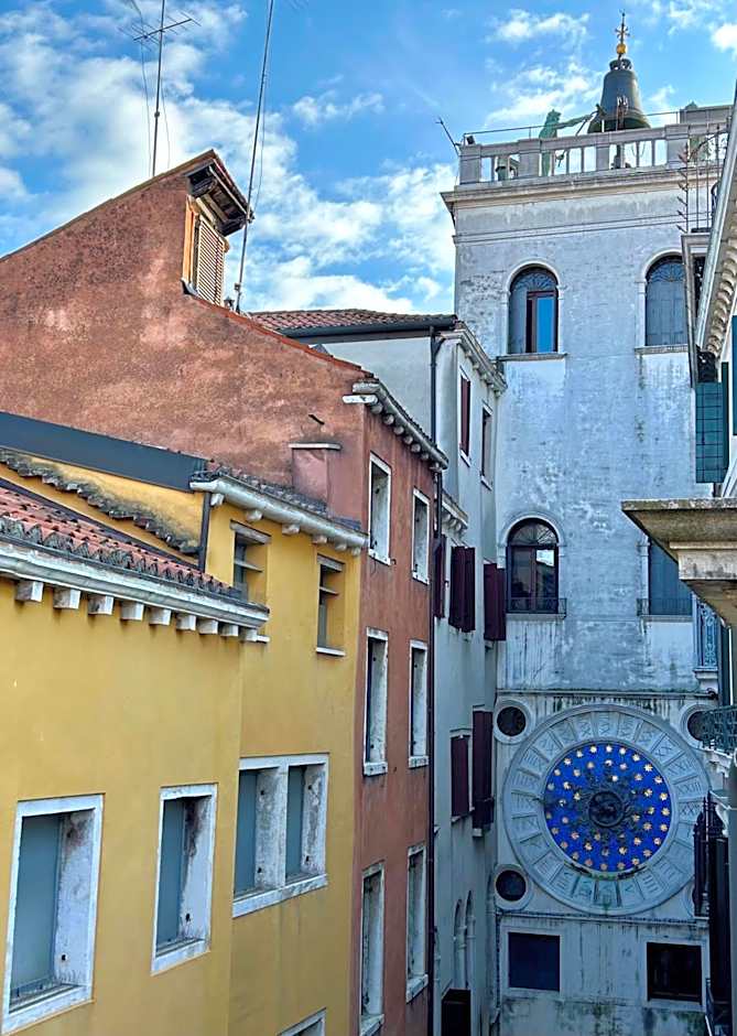 All Suites Torre Dell Orologio