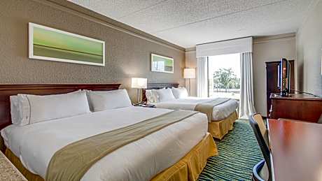 2 Queen Beds Standard