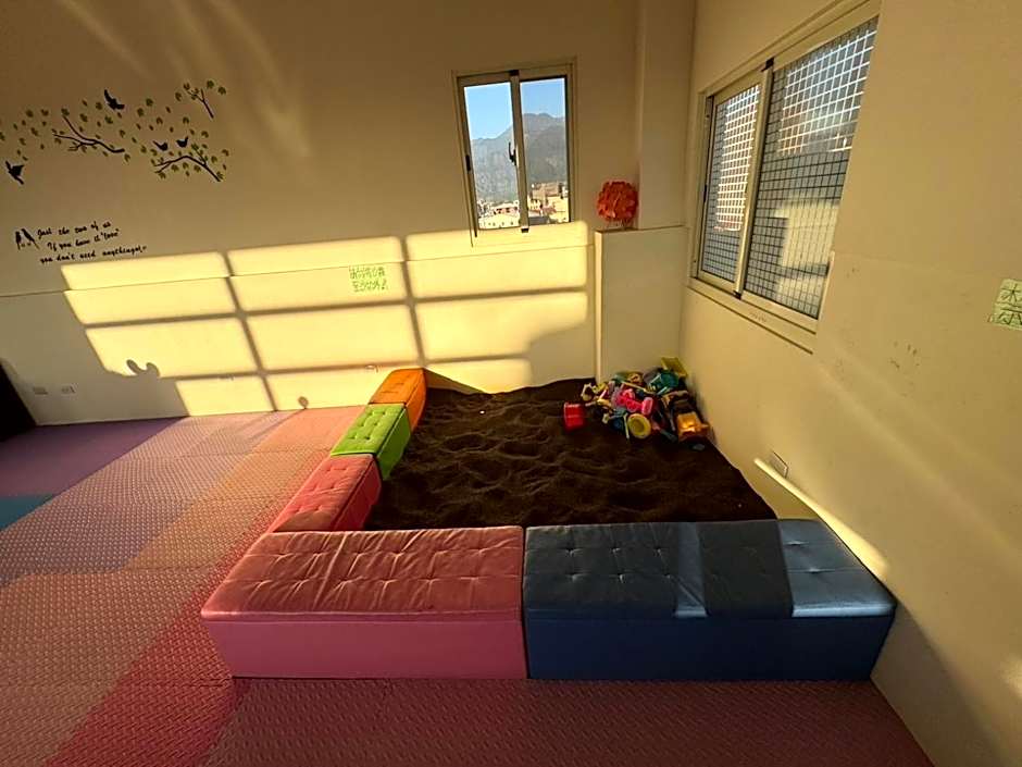 Travel Light Hotel