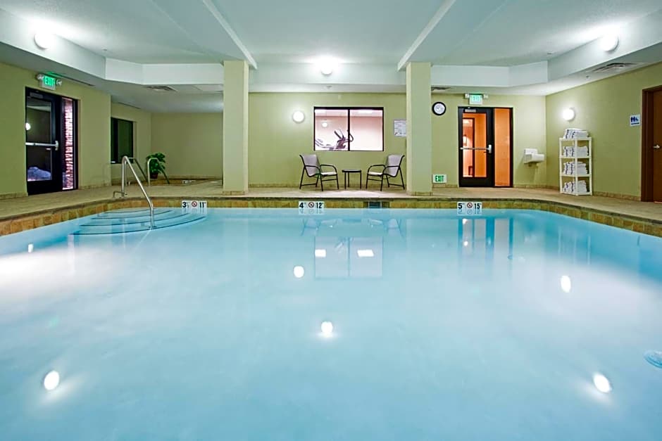 Holiday Inn Express and Suites Los Alamos Entrada Park By IHG