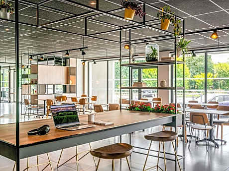 Ibis Bordeaux Nord Carbon Blanc