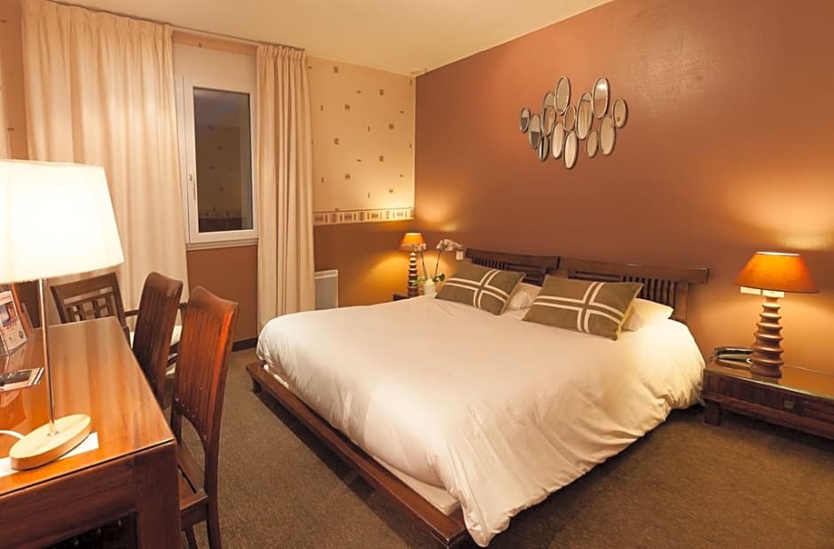 The Originals City, Hotel La Cour Carree, Le Treport Sud (Inter-Hotel)