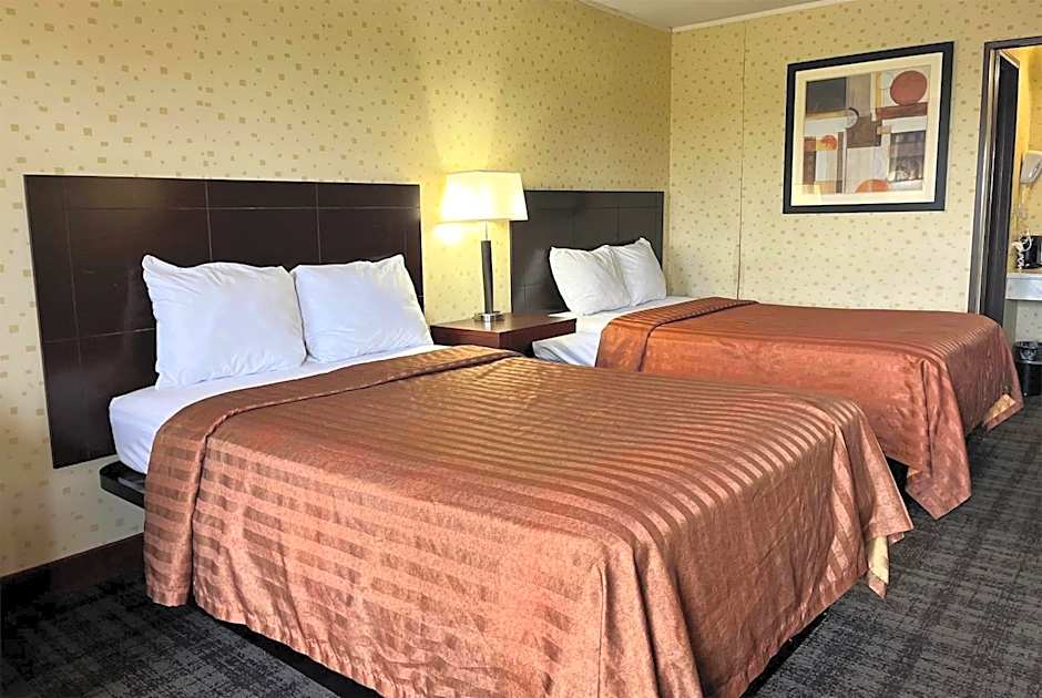 Travelodge by Wyndham Seymour