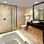DoubleTree by Hilton Hotel Chattanooga Downtown