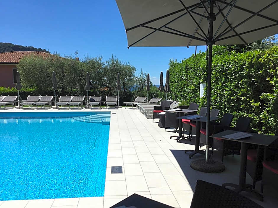 Hotel Villa Ca' Nova ***S