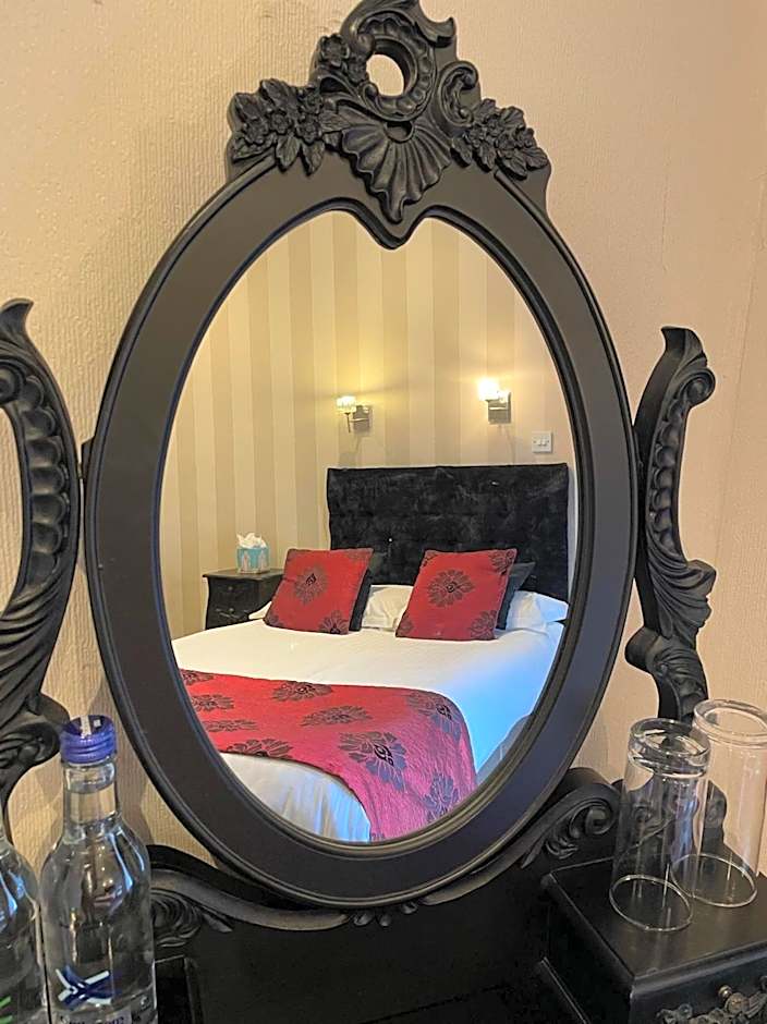 The Original Rosslyn Inn