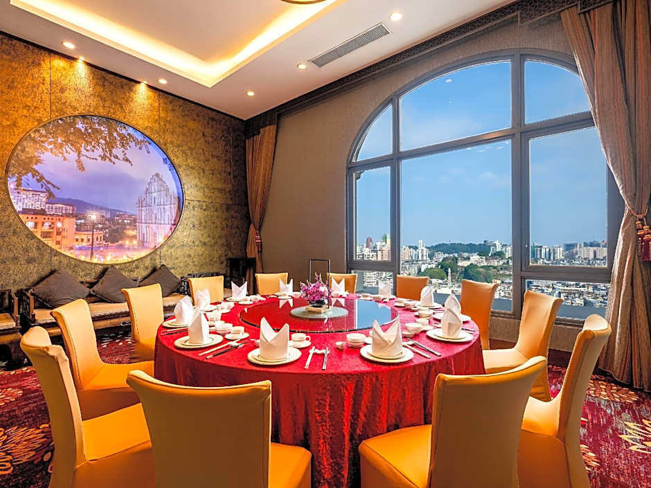 Sofitel Macau At Ponte 16 Hotel