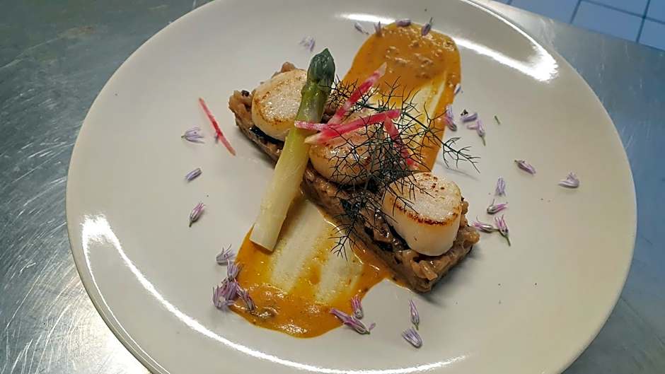 Logis Hôtel Restaurant Le Domaine de l'Eau Vive