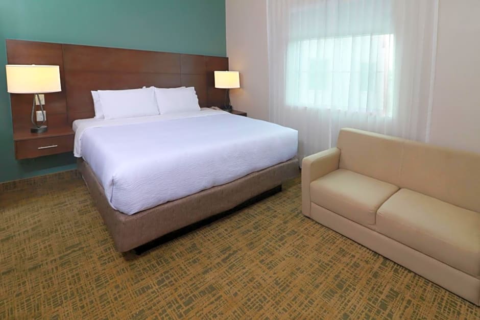 Staybridge Suites Queretaro By IHG