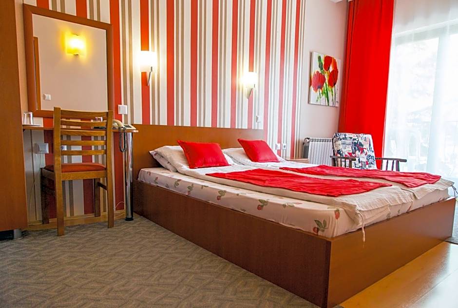 Hotel Pine