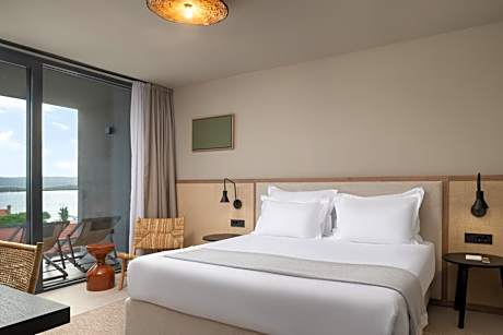 Superior Family Suite with Sea View