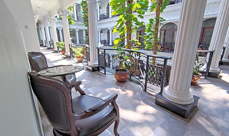 The Grand Palace Hotel Malang
