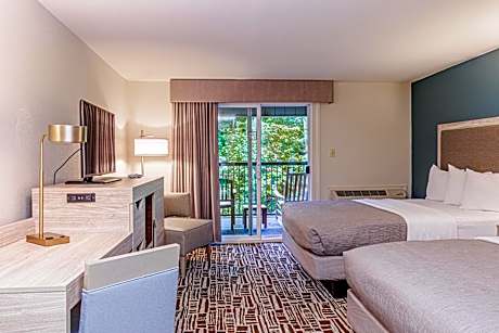 Queen Room with Balcony