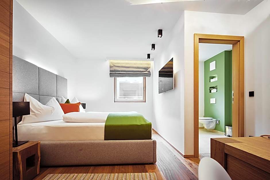 Photo 1 of 5 of Small Double Room