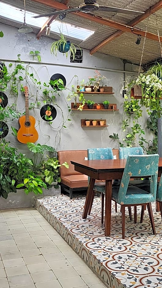 SEMERU HOSTEL MALANG