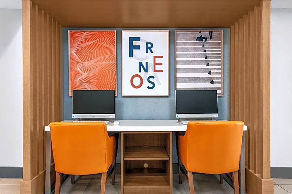 Holiday Inn Express Fresno River Park Highway 41 By IHG