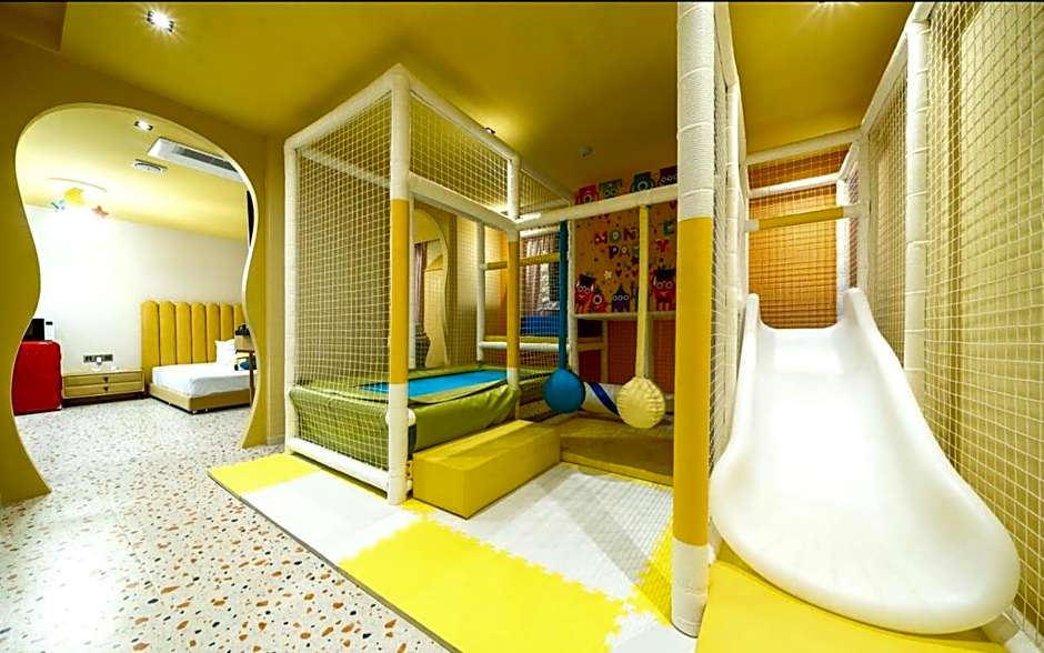Jangyu Almond Kids Hotel