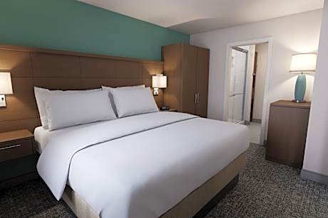 One-Bedroom King Suite with City and Mountain View