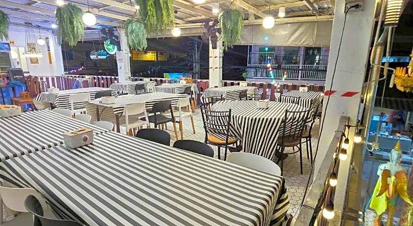 Chilli Hotel & Restaurant