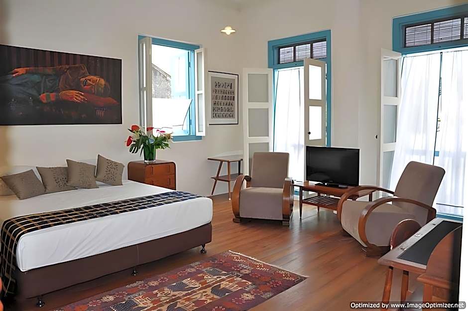 23 Love Lane Hotel