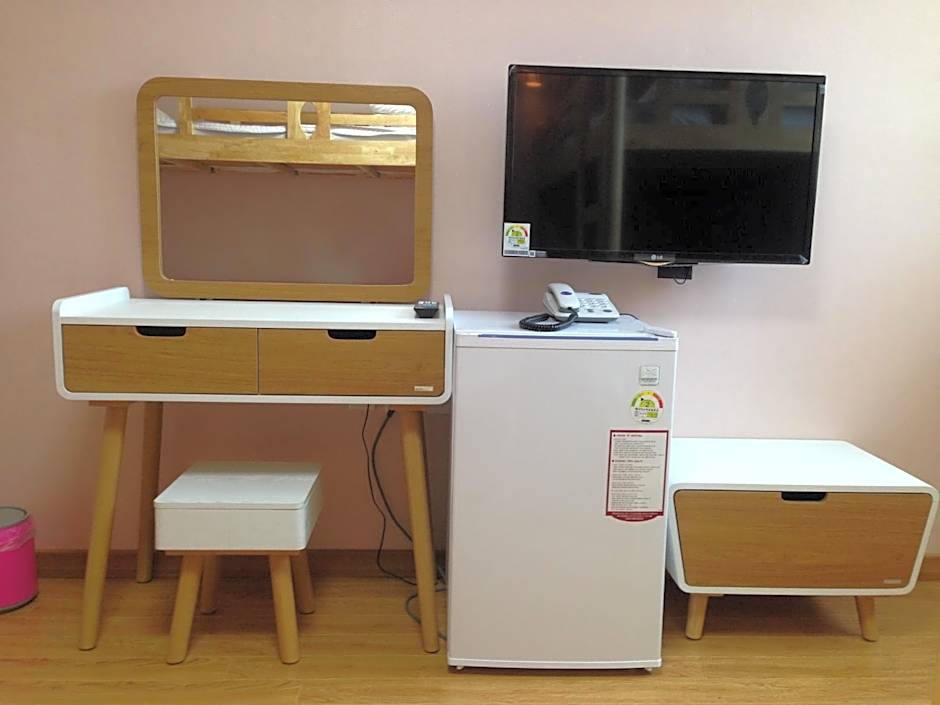 Jeju R Guesthouse