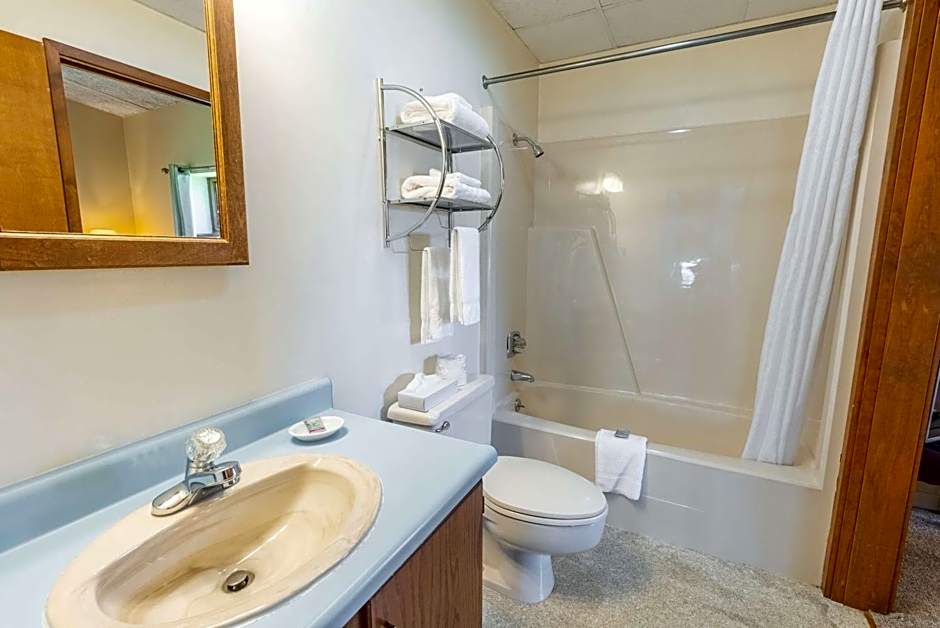 Fireside Inn and Suites Bangor